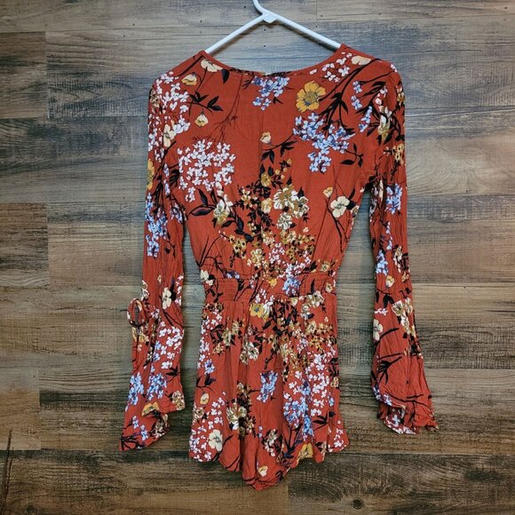 band of gypsies Floral Romper XS Tie Bell Sleeve Pockets Rust Brown Feminine - Picture 3 of 8